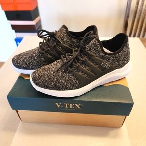 V-Tax shoes | Men's UK 8 (26.5cm)